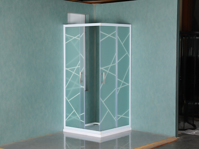 Vách tắm trượt SQ, Kính cường lực mờ có in, Profile nhôm trắng, Tay cầm hai lỗ, Có khay Vách tắm trượt SQ, Kính cường lực mờ có in, Profile nhôm trắng, Tay cầm hai lỗ, Có khay