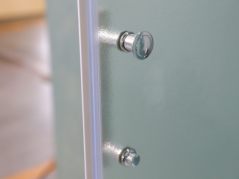 Vách tắm trượt RE, Kính cường lực mờ, Nhôm Chrome, Tay cầm hai lỗ, Có khay Vách tắm trượt RE, Kính cường lực mờ, Nhôm Chrome, Tay cầm hai lỗ, Có khay