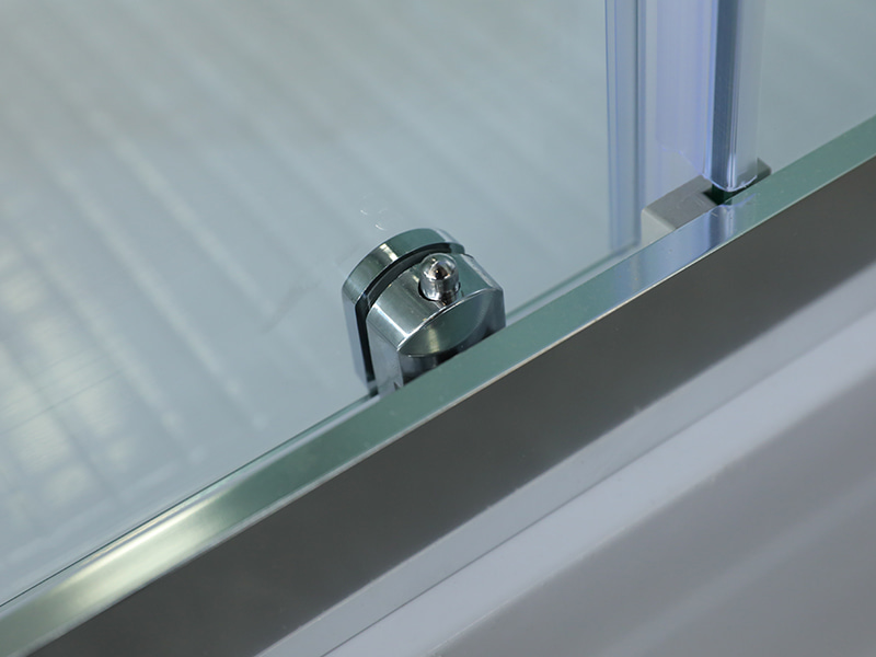 RE Vách tắm trượt, Kính cường lực trong suốt, Nhôm Chrome, Tay cầm hai lỗ, Có khay RE Vách tắm trượt, Kính cường lực trong suốt, Nhôm Chrome, Tay cầm hai lỗ, Có khay