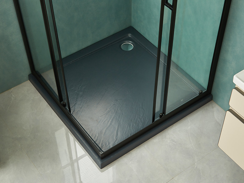 Vách tắm trượt SQ, Kính cường lực trong suốt, Nhôm đen, Tay cầm hai lỗ, Có khay Vách tắm trượt SQ, Kính cường lực trong suốt, Nhôm đen, Tay cầm hai lỗ, Có khay