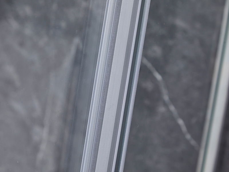 Vách tắm trượt bằng nhôm SE Chrome dành cho phòng tắm Vách tắm trượt bằng nhôm SE Chrome dành cho phòng tắm