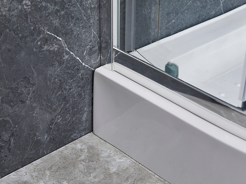 Vách tắm trượt bằng nhôm SE Chrome dành cho phòng tắm Vách tắm trượt bằng nhôm SE Chrome dành cho phòng tắm